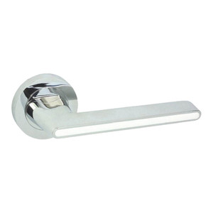 Door Handle Onyx-R, round rose, chrome/white