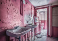 Ravensburger Jigsaw Puzzle Lost Places Pink Dream 1000pcs 14+