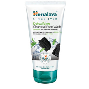 HIMALAYA Detoxifying Face Wash with Activated Charcoal & Green Tea 150ml