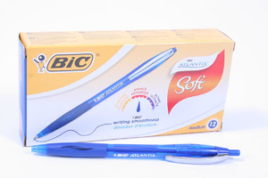 BIC Retractable Pen Atlantis Soft 12pcs, blue