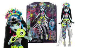 Monster High Monster Fest Frankie Stein Fashion Doll HXH79 4+