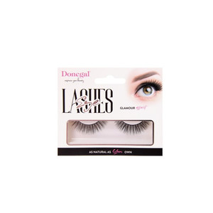 Artificial Eyelashes Glamour Effect