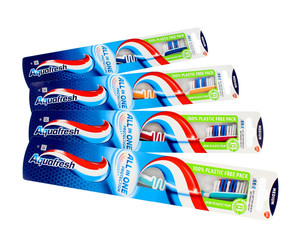 Aquafresh Toothbrush All In One Protection Medium, 1pc, assorted colours