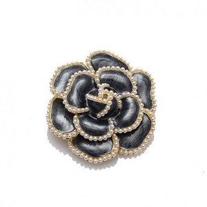 ECARLA Brooch Flower Camelia