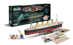 Revell Plastic Model Kit R.M.S. Titanic 100th Anniversary 8+