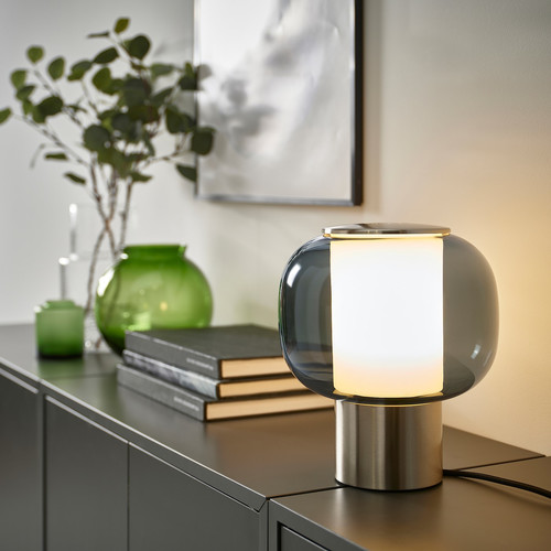 HÖGVIND Table lamp, nickel-plated/grey glass