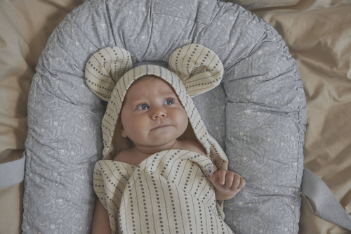 Elodie Details Portable Baby Nest - Monkey Sunrise