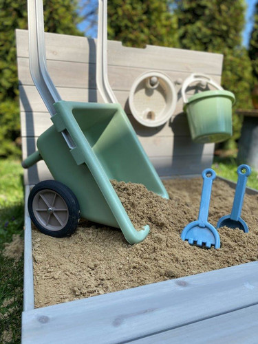 Dantoy Green Garden Wheelbarrow 2+