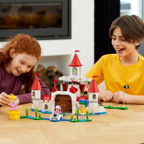 LEGO Super Mario Peach’s Castle Expansion Set 8+
