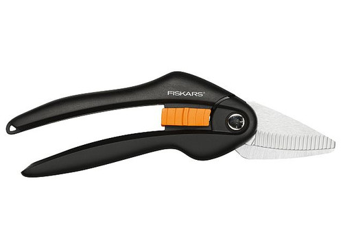 Fiskars SingleStep™ Universal Snip SP28