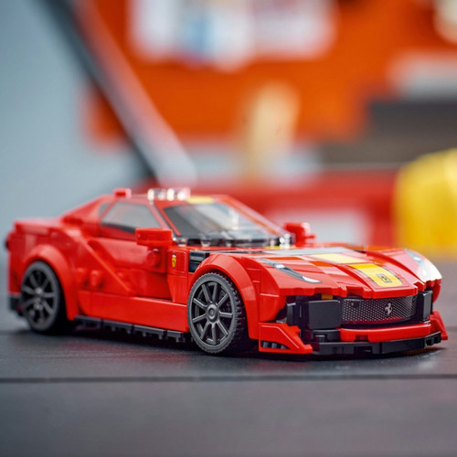 LEGO Speed Champions Ferrari 812 Competizione 9+