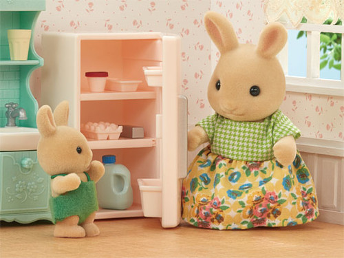 Sylvanian Families Sunny Rabbit Mother's Refrigerator Set 3+