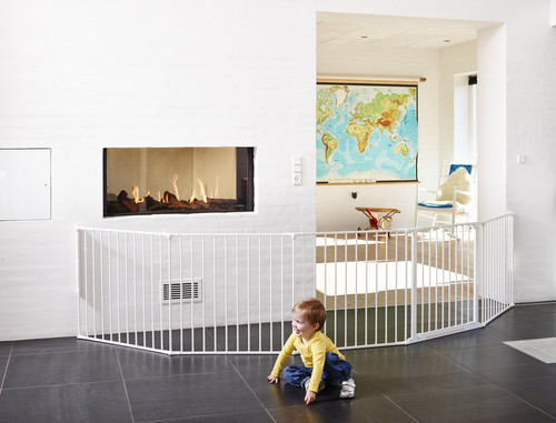 Baby Dan Safety Gate Flex XXL Wall-mounted Hearth Gate 90-350 cm, white