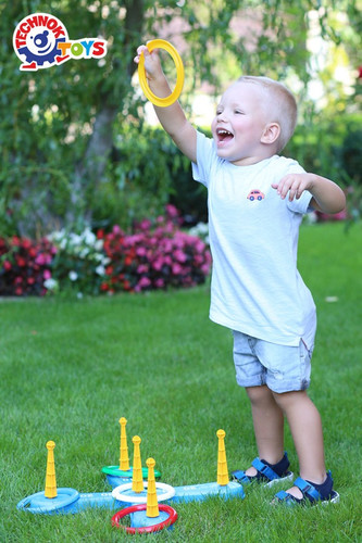 Garden Ring Toss Game