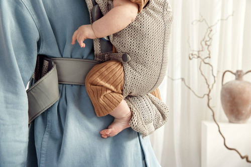 BABYBJÖRN - Baby Carrier MINI 3D Mesh, Grey Beige 0-12m