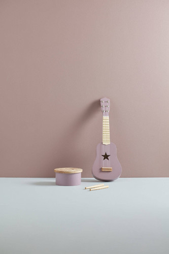 Toy Guitar, lilac, 3+