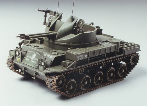 Tamiya Static Scale Model US Gun M42 Duster 1:48 14+