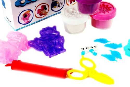 Mega Creative Colour Dough Ponies Playset with Modelling Compound 3+