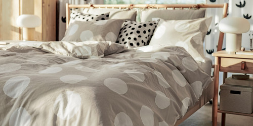 KLYNNETÅG Duvet cover and pillowcase, beige/white/dotted, 150x200/50x60 cm