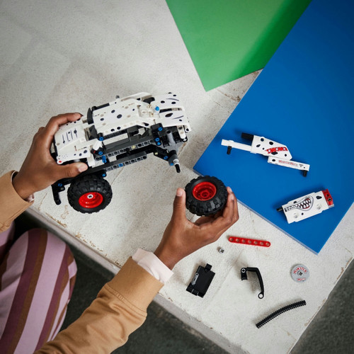 LEGO Technic Monster Jam™ Monster Mutt™ Dalmatian 7+