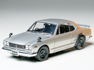 Tamiya Model Kit Nissan Skyline 2000 GT-R H.T. 14+