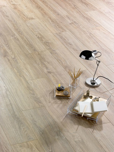 Weninger Laminate Flooring Oak Malaga AC6 1.651 m2, Pack of 6