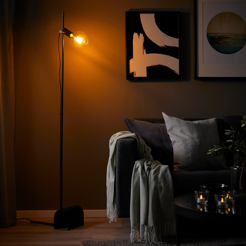HÅRSLINGA / LUNNOM Floor lamp with light bulb, black/clear glass