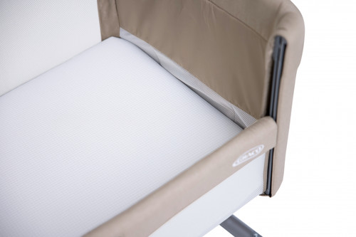 Graco Sweet2Sleep™ Bedside Crib 0-6m/0-9kg, oatmeal