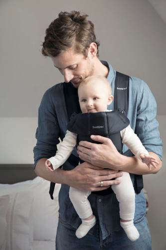 BABYBJÖRN - Baby Carrier MINI Cotton, Black 0-12m