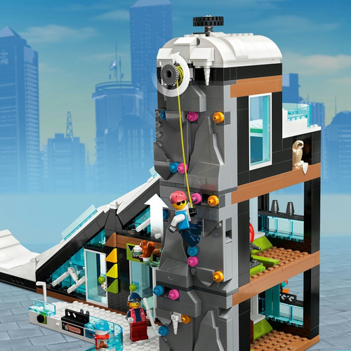 LEGO City Ski and Climbing Center 7+