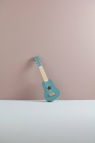 Kid's Concept Toy Guitar, green, 3+