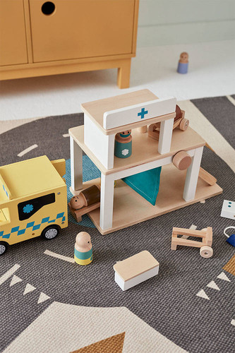 Kid's Concept Toy Ambulance 3+