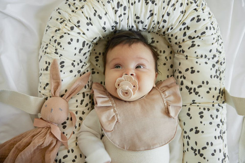 Elodie Details Portable Baby Nest - Dalmatian Dots