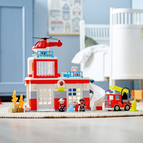 LEGO Duplo Fire Station and Helicopter 24m+