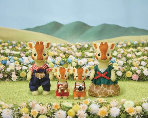 Sylvanian Families Highbranch Giraffe Family 3+