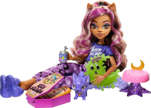 Monster High Doll And Sleepover Accessories, Clawdeen Wolf, HKY67 4+