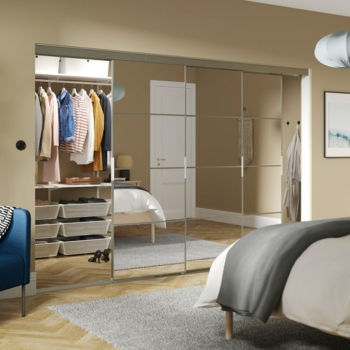 SKYTTA / BOAXEL Walk-in wardrobe with sliding doors, aluminium/Auli mirror glass, 251x115x205 cm