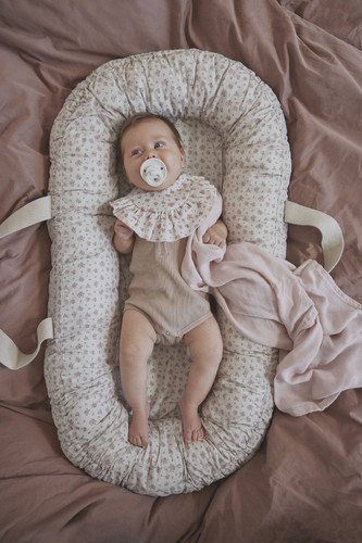 Elodie Details Portable Baby Nest - Autumn Rose